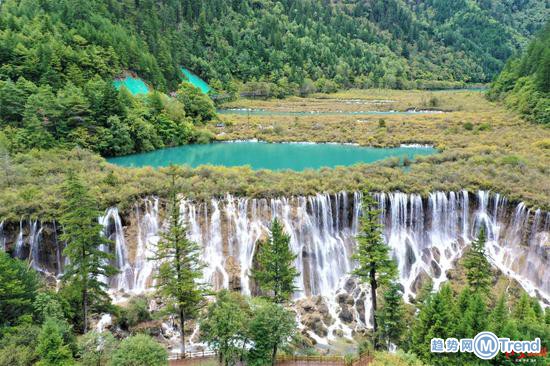 今日热点：九寨沟恢复开园 袁隆平视频回信勉励青年