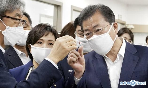 热点：特朗普向韩国求援 查尔斯王子核酸检测呈阳性