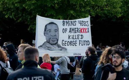 弗洛伊德死因独立尸检报告公布 确为窒息致死