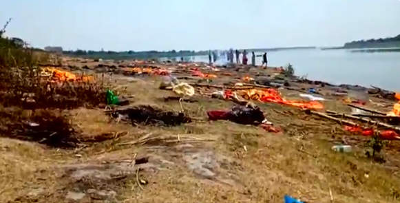 热点：印度恒河出现大量浮尸 菲律宾进入国家灾难状态