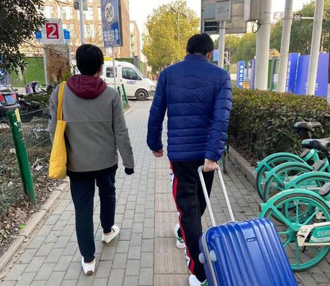 男子在斗鱼上赌输140万