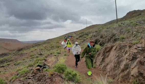 甘肃一马拉松赛致21人遇难