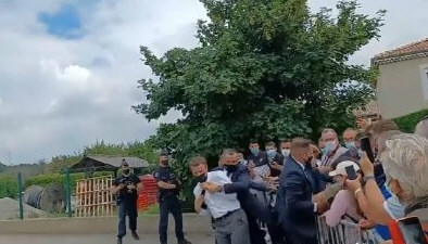 掌掴马克龙男子身份曝光