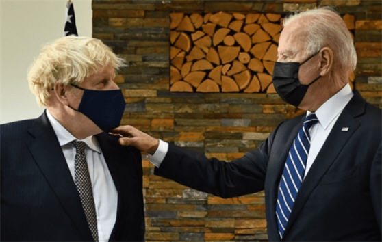 拜登出访第一天后院起火了