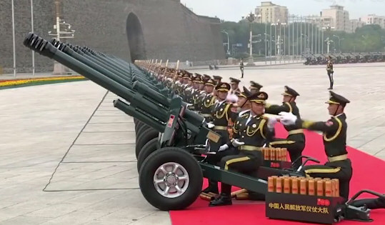 100响礼炮响彻云霄