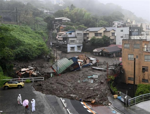 蔡英文悼念完狗又慰问日本
