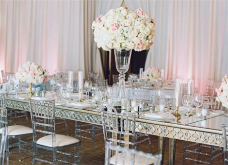 新人婚礼大屏幕现不雅 视频 新人婚礼大屏幕现不雅 视频