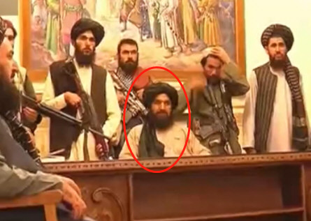 现场:塔利班副国防部长遭枪杀