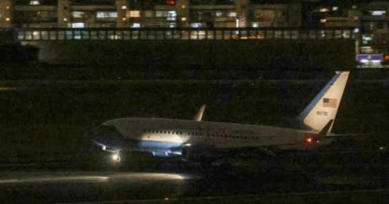 美国议员团夜间窜访台湾