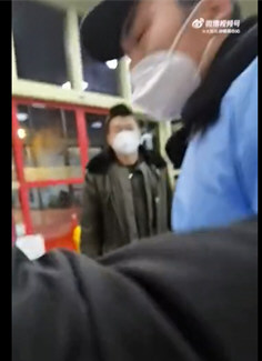 西安网友称父亲被拒诊后离世