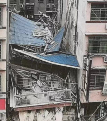 长沙楼房倒塌致23人被困39人失联