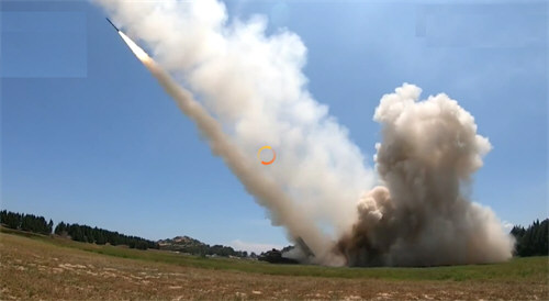 解放军在台湾海峡实施远程实弹射击