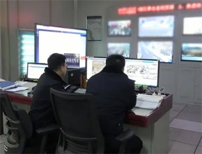 男子因女球友爽约拧松其刹车油管