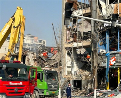 河北燕郊爆 炸已致2死26伤