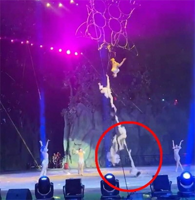 厦门一女杂技演员表演时坠落身亡