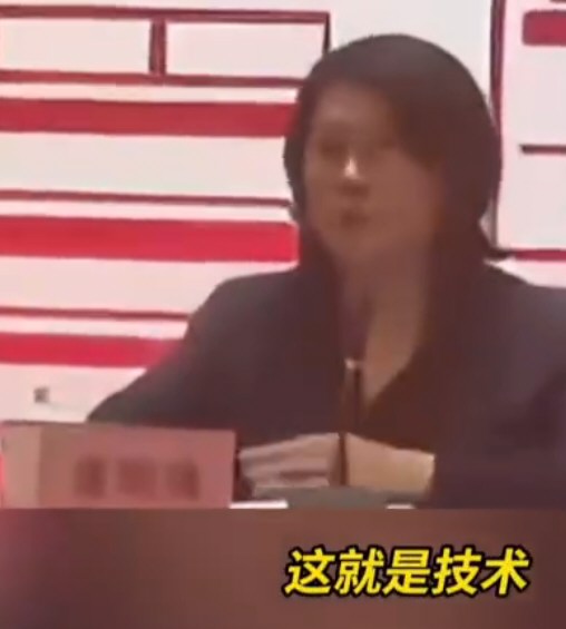 董明珠再点名小米汽车 董明珠：格力电车从没出火灾事故