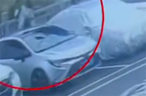 一智障女子被男子带走失联