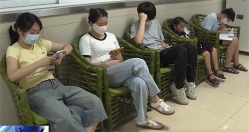 高中生玩游戏成瘾3个月内瘦了8斤