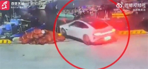 小米SU7车主凌晨坠海不幸死亡