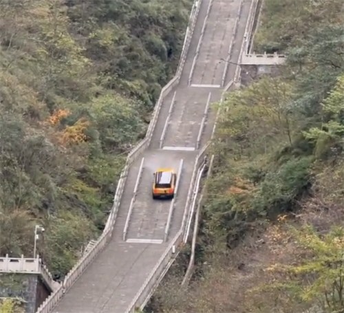 奇瑞致歉测试意外事故