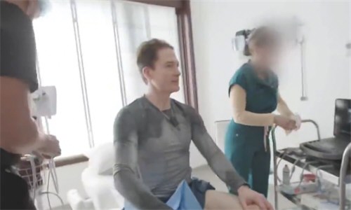 与儿子换血富豪每年抗衰花200万美元 与儿子换血富豪每年抗衰花200万美元