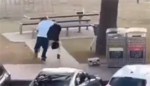 澳大利亚海滩枪击已致16死 澳大利亚海滩枪击已致16死