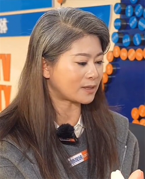 原配拿小三手机发朋友圈被拘留 原配拿小三手机发朋友圈被拘留