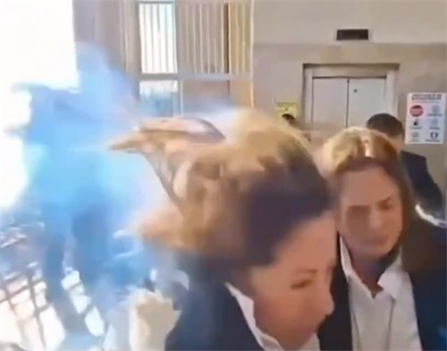 洪都拉斯议员被投掷炸弹 洪都拉斯议员被投掷炸弹