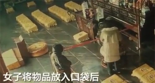 河南开封一寺院大殿摆放物品被盗