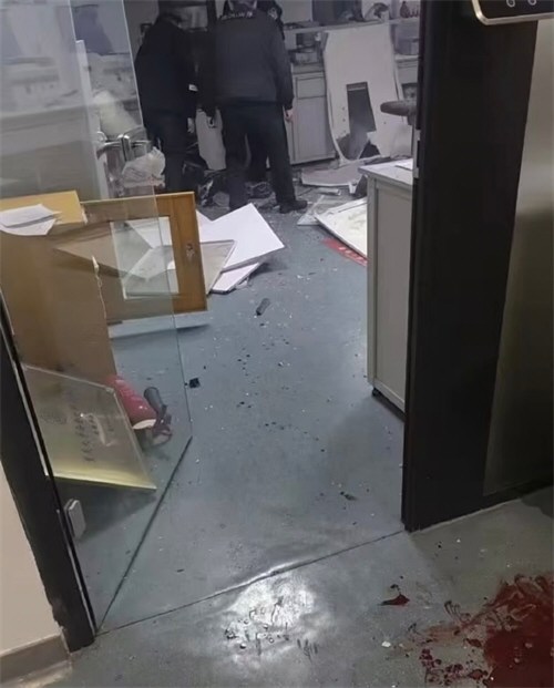 重庆大学实验室爆 炸1死3伤