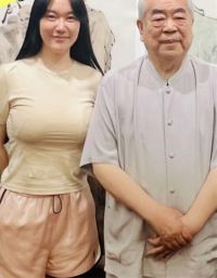 87岁著名书画家被娇妻卷走20亿 画家范曾疑被娇妻控制