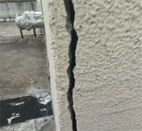 业主私挖300平地下室32户开裂 六安一小区业主私挖地下室