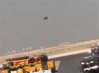 印度光辉战机表演时坠毁 一架印度战机在迪拜航展坠毁