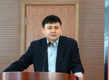 张文宏：做好应对新冠二次感染准备 监测预警并做好药物储备