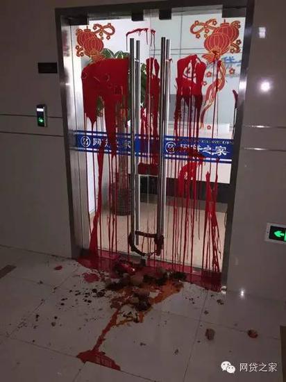 互联网金融恩仇录:网贷之家遭泼漆 e租宝陷40人被带走丑闻 ,投资人,黑客,互联网金融,互联网金融恩仇录:网贷之家遭泼漆 e租宝陷40人被带走丑闻