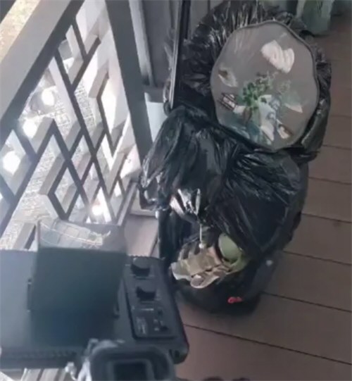 游客因拍照设备太专业被景区驱赶 万岁山景区回应驱赶拍照太专业游客