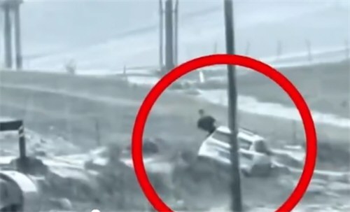 一家三口新疆自驾遇山洪母子身亡 事发前一天遇难孩子刚过完11岁生日