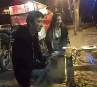 王思聪曝 撸 串被打 被称最接地气富二代