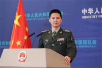美舰再擅闯中国西沙领海 国防部发声:坚决维护南海地区和平稳定