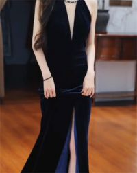演出完退礼服女孩发声 商家回应女孩演出完退礼服